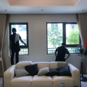 dan phim cach nhiet biet thu the manor nguyen xien 6
