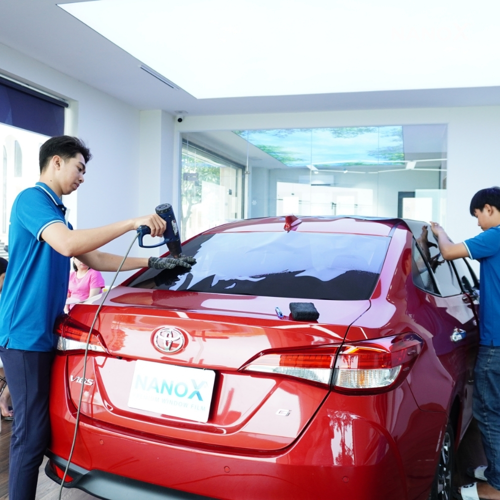 Dán phim cách nhiệt Toyota Vios 1 Dán phim cách nhiệt Toyota Vios