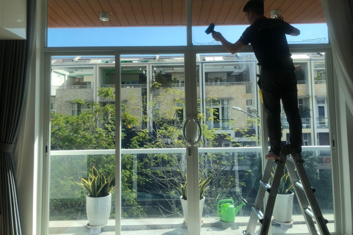 Dán phim cách nhiệt dán kính nhà bảo vệ sức khỏe và nội thất 3 Phim cách nhiệt dán kính nhà