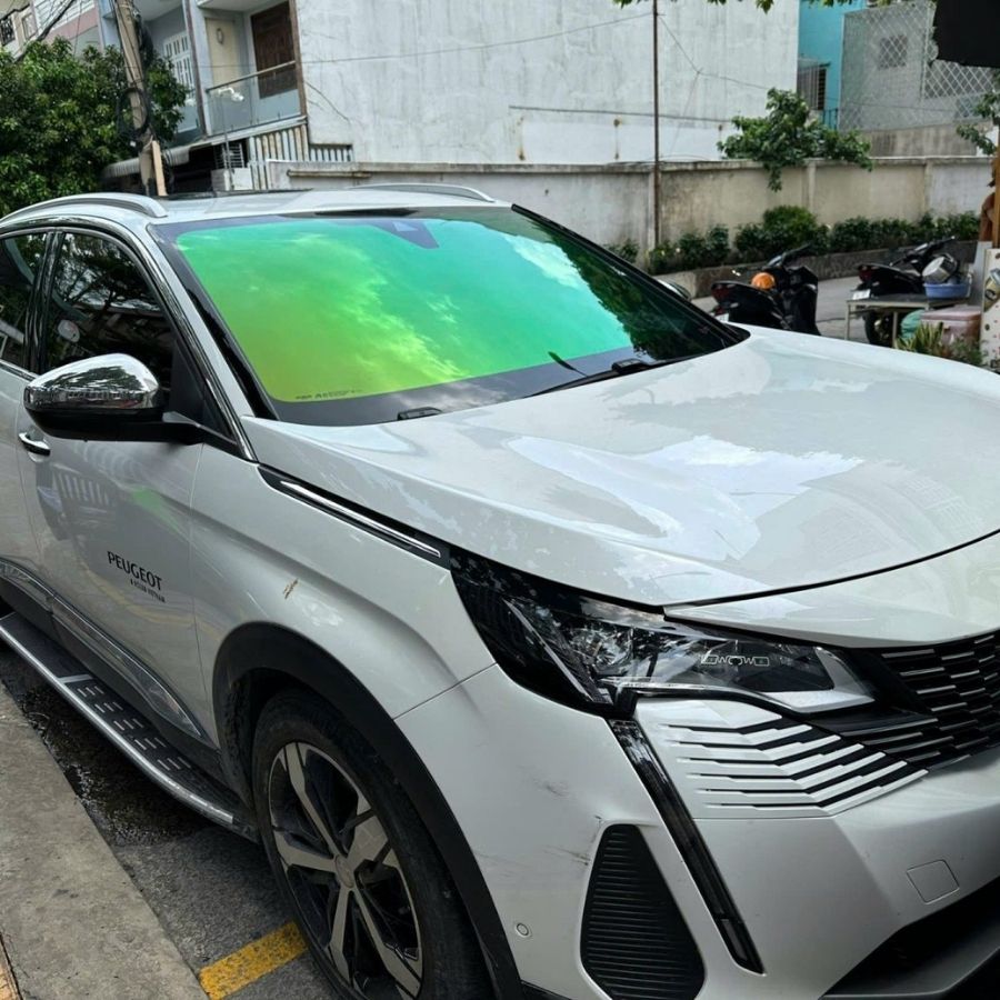 Dịch vụ dán phim cách nhiệt cho ô tô